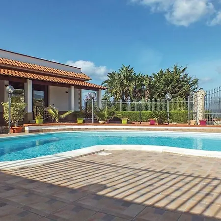 Sunshine Holiday home *
